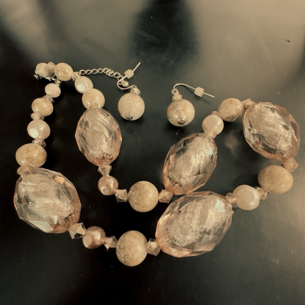 Lucite beaded Necklace & Earring Set Faint Rose & Clear Faceted Beads 16" - 18" - Picture 5 of 7